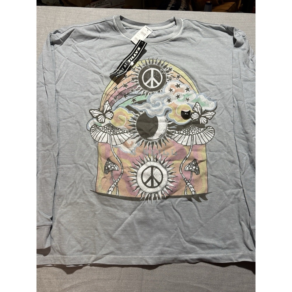 Tilly's Exclusive Celestial Graphic Long Sleeve T-shirt XL NWT Peace Boho